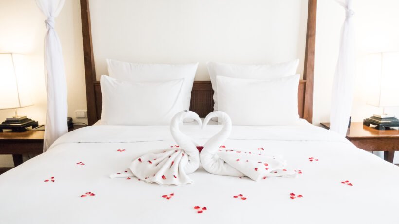 Romantic Bed Decoration: Create an Unforgettable Experience for Every Special Occasion